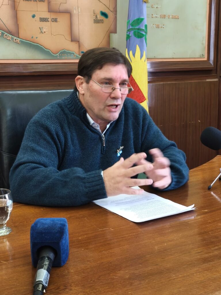 Cambios en el gabinete municipal: se confirmó la salida del Ing. Javier Arreyes de Obras Públicas. El Ing. Fernando Bickham ocupará su lugar