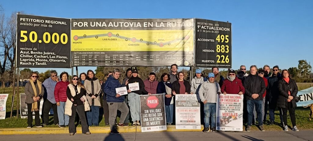 Azul: nueva movilización de vecinos autoconvocados por la autovía en Ruta 3. Hubo presencia florense