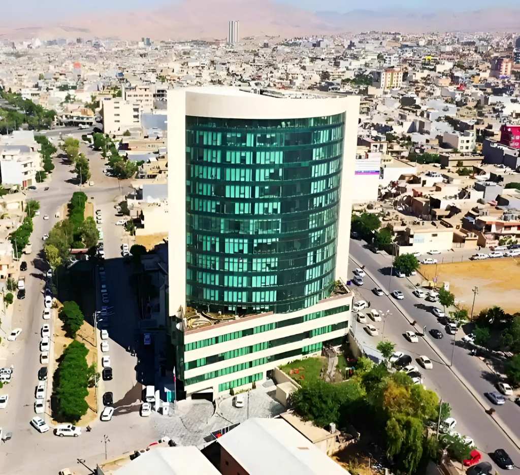 La Buena Noticia: ventanas fotovoltaicas convierten las fachadas en centrales solares y podrían cubrir el 22,9 % de la electricidad de un hospital