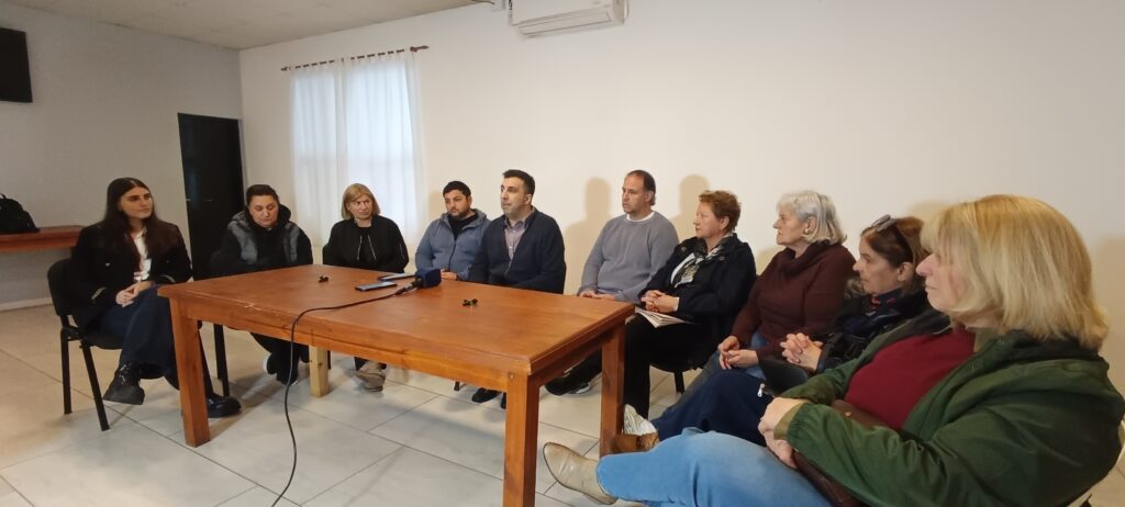 Se presentó 
